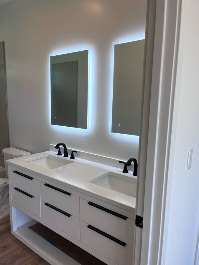 picture of a remodeled newly bathroom